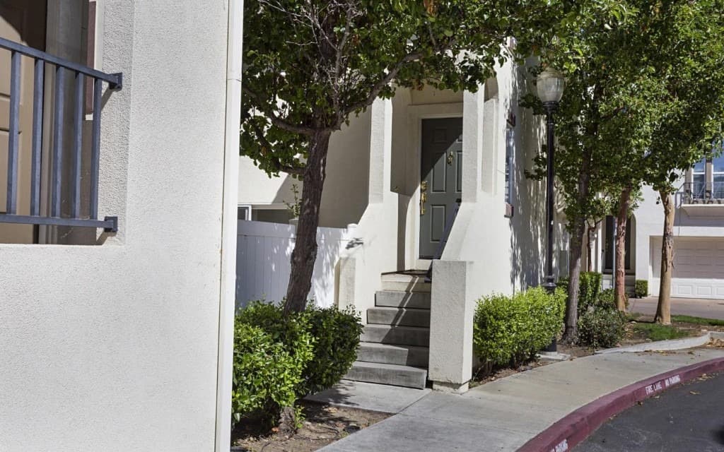44 Moon Dance, Milpitas